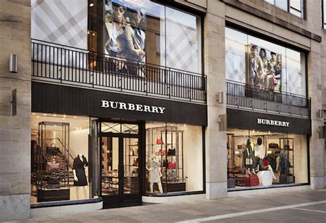 burberry edinburgh photos|Edinburgh multrees walk.